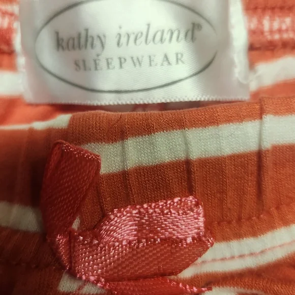 Kathy Ireland Sleepwear Coral and White Stripped wode Leg Pants & Tee Pajama Set - Picture 4 of 9